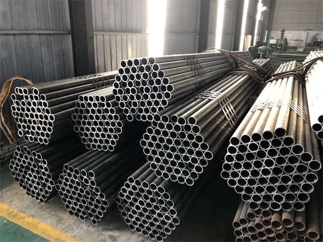 钦州小口径厚壁无缝钢管